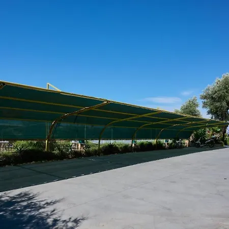 Ξενοδοχείο Kastro Maistro