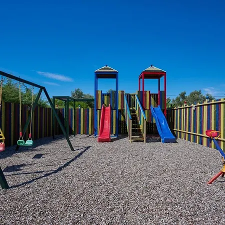 Ξενοδοχείο Kastro Maistro