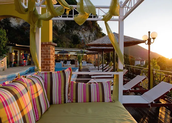 Hotel Kastro Maistro 2*