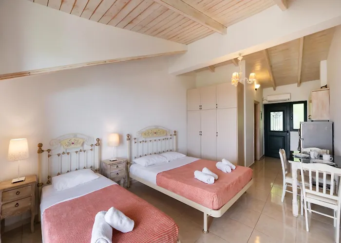 Hotel Kastro Maistro 2*